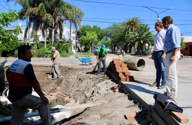 Personal Municipal trabajan en obra que permitirán una mejor Accesibilidad y circulación en las calles