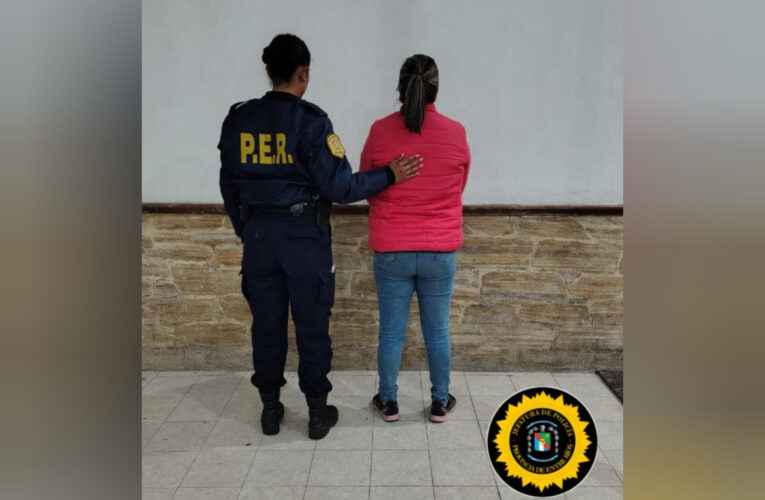 Fue detenida una mujer por resistencia a la Autoridad en Santa Elena.