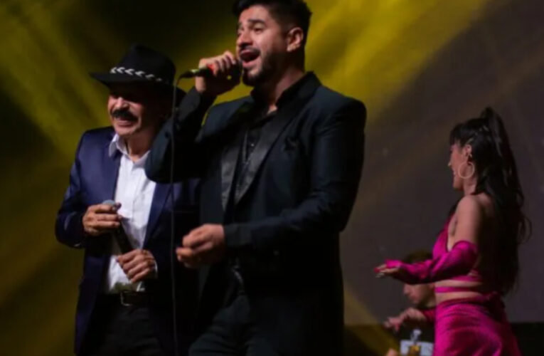 La leyenda de la cumbia argentina celebra sus 35 años de carrera con una nueva versión de su clásica canción junto a Ariel Puchetta.