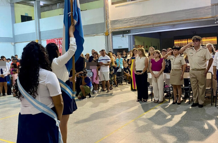 Entre Ríos: Prefectura asistió al egreso de una escuela secundaria en la ciudad de La Paz