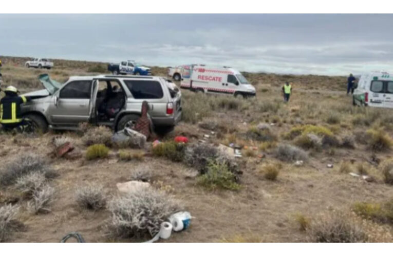 Una mujer murió en un vuelco en la Ruta 237: volvía con su esposo y su hija de vacaciones