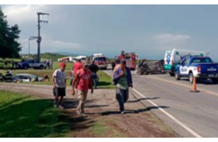 Choque fatal en Córdoba: siete heridos y un muerto