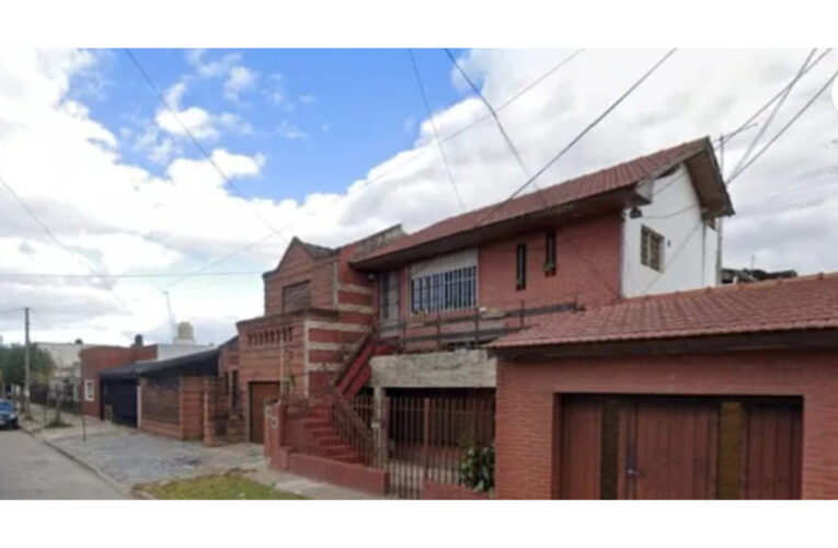 Encontraron a un hombre muerto y a su pareja desvanecida a su lado: estaba rodeado de inusuales objetos