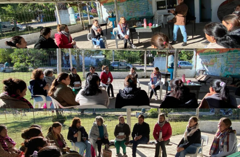 LA PAZ : CONVERSATORIO EN EL MARCO DEL “NI UNA MENOS”