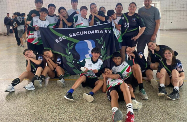 San Gustavo : Trabajo en conjunto por la educación y el deporte