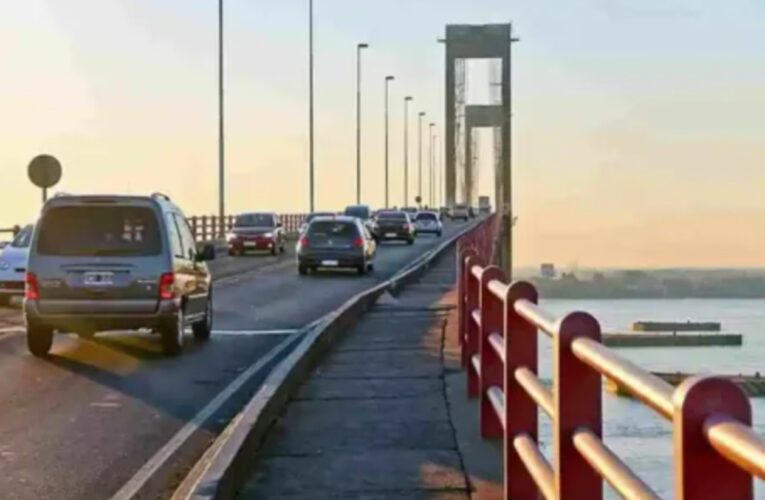 Rescataron a una mujer que se quería arrojar desde el puente Chaco-Corrientes 