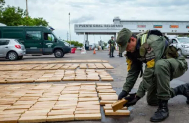 Hallan 1.198 kilos de marihuana al cruzar de Corrientes a Chaco