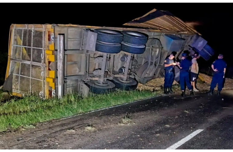 Conmocion en La Paz : Conductor que intentó quitarse la vida tras chocar contra un camión habría estado alcoholizado