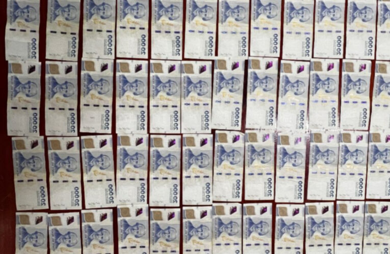 Joven encontró $1.860.000 en un cajero y los entregó en el Banco Nación de La Paz