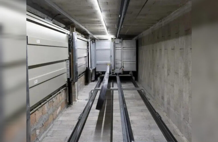 Paciente quedó atrapada durante más de una hora en un ascensor del Hospital San Martín